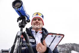 09.12.2022, Hochfilzen, Austria (AUT): Patrick Favre (ITA), coach Team France -  IBU World Cup Biathlon, sprint men, Hochfilzen (AUT). www.nordicfocus.com. © Manzoni/NordicFocus. Every downloaded picture is fee-liable.