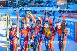 18.12.2022, Annecy-Le Grand Bornand, France (FRA): Lou Jeanmonnot (FRA), Anais Chevalier-Bouchet (FRA), Sophie Chauveau (FRA), Julia Simon (FRA), Chloe Chevalier (FRA), (l-r)  -  IBU World Cup Biathlon, mass women, Annecy-Le Grand Bornand (FRA). www.nordicfocus.com. © Authamayou/NordicFocus. Every downloaded picture is fee-liable.