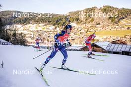 18.12.2022, Annecy-Le Grand Bornand, France (FRA): Karoline Offigstad Knotten (NOR), Emma Lunder (CAN), (l-r) -  IBU World Cup Biathlon, mass women, Annecy-Le Grand Bornand (FRA). www.nordicfocus.com. © Thibaut/NordicFocus. Every downloaded picture is fee-liable.