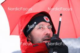 14.12.2022, Annecy-Le Grand Bornand, France (FRA): Armin Auchentaller (ITA), Coach Team USA - IBU World Cup Biathlon, training, Annecy-Le Grand Bornand (FRA). www.nordicfocus.com. © Manzoni/NordicFocus. Every downloaded picture is fee-liable.