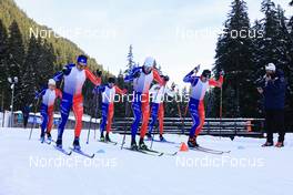 07.11.2022, Davos, Switzerland (SUI): Jules Chappaz (FRA), Lucas Chanavat (FRA), Renaud Jay (FRA), Jules Lapierre (FRA), Arnaud Chautemps (FRA), Theo Schely (FRA), (l-r) - Cross-Country training, Snowfarming track, Davos (SUI). www.nordicfocus.com. © Manzoni/NordicFocus. Every downloaded picture is fee-liable.