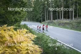 27.09.2022, Lavaze, Italy (ITA): Johan Hoel  (NOR), Anders Aukland  (NOR), Oskar Kardin  (SWE), Joar Thele  (NOR), Andreas Nygaard (NOR), (l-r)  - Cross-Country training, Lavaze (ITA). www.nordicfocus.com. © Vanzetta/NordicFocus. Every downloaded picture is fee-liable.
