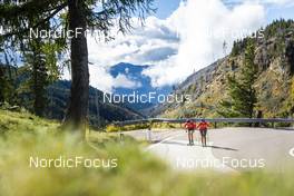 26.09.2022, Lavaze, Italy (ITA): Anniken Gjerde  Alnes  (NOR), Jenny Larsson (NOR), (l-r)  - Cross-Country training, Lavaze (ITA). www.nordicfocus.com. © Vanzetta/NordicFocus. Every downloaded picture is fee-liable.