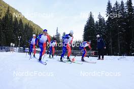 07.11.2022, Davos, Switzerland (SUI): Jules Chappaz (FRA), Lucas Chanavat (FRA), Renaud Jay (FRA), Jules Lapierre (FRA), Arnaud Chautemps (FRA), Theo Schely (FRA), (l-r) - Cross-Country training, Snowfarming track, Davos (SUI). www.nordicfocus.com. © Manzoni/NordicFocus. Every downloaded picture is fee-liable.