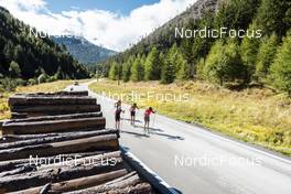 26.09.2022, Lavaze, Italy (ITA): Joar Thele  (NOR), Anders Aukland  (NOR), Johan Hoel  (NOR), (l-r)  - Cross-Country training, Lavaze (ITA). www.nordicfocus.com. © Vanzetta/NordicFocus. Every downloaded picture is fee-liable.