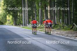 27.09.2022, Lavaze, Italy (ITA): Oskar Kardin  (SWE), Johan Hoel  (NOR), Andreas Nygaard (NOR), Joar Thele  (NOR), Anders Aukland  (NOR), (l-r)  - Cross-Country training, Lavaze (ITA). www.nordicfocus.com. © Vanzetta/NordicFocus. Every downloaded picture is fee-liable.