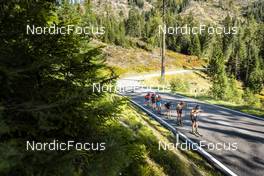 26.09.2022, Lavaze, Italy (ITA): Johan Hoel  (NOR), Joar Thele  (NOR), Andreas Nygaard (NOR), Anders Aukland  (NOR), Oskar Kardin  (SWE), (l-r)  - Cross-Country training, Lavaze (ITA). www.nordicfocus.com. © Vanzetta/NordicFocus. Every downloaded picture is fee-liable.