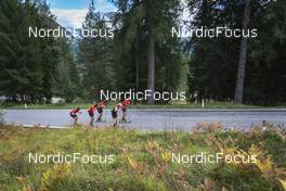 27.09.2022, Lavaze, Italy (ITA): Johan Hoel  (NOR), Anders Aukland  (NOR), Oskar Kardin  (SWE), Joar Thele  (NOR), Andreas Nygaard (NOR), (l-r)  - Cross-Country training, Lavaze (ITA). www.nordicfocus.com. © Vanzetta/NordicFocus. Every downloaded picture is fee-liable.
