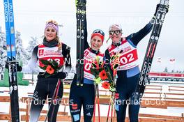 02.04.2022, Oberwiesenthal, Germany (GER): Laura Gimmler (GER), Katharina Hennig (GER), Viktoria Carl (GER), (l-r) - German Championships cross-country, mass, Oberwiesenthal (GER). www.nordicfocus.com. © Reichert/NordicFocus. Every downloaded picture is fee-liable.