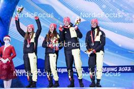 12.02.2022, Beijing, China (CHN): Katherine Sauerbrey (GER), Katharina Hennig (GER), Victoria Carl (GER), Sofie Krehl (GER), (l-r)  - XXIV. Olympic Winter Games Beijing 2022, cross-country, medals, Beijing (CHN). www.nordicfocus.com. © Modica/NordicFocus. Every downloaded picture is fee-liable.