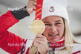 18.02.2022, Beijing, China (CHN): Tatiana Sorina (ROC) - XXIV. Olympic Winter Games Beijing 2022, cross-country, medals, Beijing (CHN). www.nordicfocus.com. © Modica/NordicFocus. Every downloaded picture is fee-liable.
