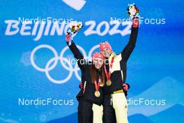 05.02.2022, Beijing, China (CHN): Katharina Hennig (GER), Victoria Carl (GER), (l-r)  - XXIV. Olympic Winter Games Beijing 2022, cross-country, medals, Beijing (CHN). www.nordicfocus.com. © Modica/NordicFocus. Every downloaded picture is fee-liable.