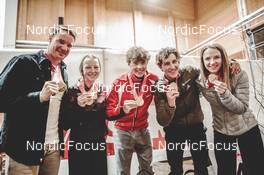 27.03.2022, Zweisimmen-Sparenmoos, Switzerland (SUI): Dario Cologna (SUI,  Estelle Darbellay (SUI), Isai Naeff (SUI), Antonin Savary (SUI), Nadine Faehndrich (SUI), (l-r) - Swiss Championships cross-country, relay, Zweisimmen-Sparenmoos (SUI). www.nordicfocus.com. © Modica/NordicFocus. Every downloaded picture is fee-liable.