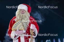 27.11.2022, Ruka, Finland (FIN): Santa Claus with Le Gruyere - FIS world cup cross-country, pursuit, Ruka (FIN). www.nordicfocus.com. © Modica/NordicFocus. Every downloaded picture is fee-liable.