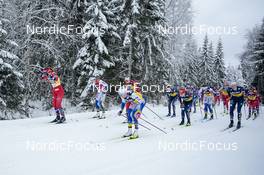 04.12.2022, Lillehammer, Norway (NOR): Tiril Udnes Weng (NOR), Ebba Andersson (SWE), Anne Kjersti Kalvaa (NOR), Frida Karlsson (SWE), Jessie Diggins (USA), Katharina Hennig (GER), Victoria Carl (GER), (l-r)  - FIS world cup cross-country, mass, Lillehammer (NOR). www.nordicfocus.com. © Thibaut/NordicFocus. Every downloaded picture is fee-liable.