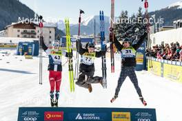 18.12.2022, Davos, Switzerland (SUI): Ingvild Flugstad Oestberg (NOR), Jessie Diggins (USA), Rosie Brennan (USA), (l-r) - FIS world cup cross-country, 20km, Davos (SUI). www.nordicfocus.com. © Modica/NordicFocus. Every downloaded picture is fee-liable.