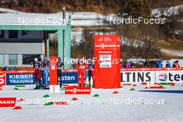 07.01.2022, Val di Fiemme, Italy (ITA): Track atmosphere: start of menÕs Cross Country  - FIS world cup nordic combined men, mixed team HS106, Val di Fiemme (ITA). www.nordicfocus.com. © Volk/NordicFocus. Every downloaded picture is fee-liable.