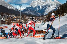 30.01.2022, Seefeld, Austria (AUT): Hideaki Nagai (JPN), Ryota Yamamoto (JPN), Philipp Orter (AUT), Simen Tiller (NOR), Manuel Faisst (GER), (l-r)  - FIS world cup nordic combined men, individual gundersen HS109/12.5km, Seefeld (AUT). www.nordicfocus.com. © Volk/NordicFocus. Every downloaded picture is fee-liable.