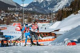 30.01.2022, Seefeld, Austria (AUT): Aaron Kostner (ITA), Niklas Malacinski (USA), (l-r)  - FIS world cup nordic combined men, individual gundersen HS109/12.5km, Seefeld (AUT). www.nordicfocus.com. © Volk/NordicFocus. Every downloaded picture is fee-liable.