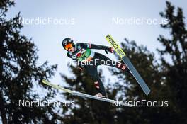 23.01.2022, Titisee-Neustadt, Germany (GER): Clemens Aigner (AUT) - FIS world cup ski jumping men, individual HS142, Titisee-Neustadt (GER). www.nordicfocus.com. © Volk/NordicFocus. Every downloaded picture is fee-liable.