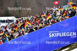 18.03.2022, Oberstdorf, Germany (GER): feature : fans- FIS world cup ski flying men, training, Oberstdorf (GER). www.nordicfocus.com. © Reichert/NordicFocus. Every downloaded picture is fee-liable