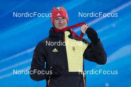 13.02.2022, Beijing, China (CHN): Karl Geiger (GER) - XXIV. Olympic Winter Games Beijing 2022, ski jumping men, medals, Beijing (CHN). www.nordicfocus.com. © Thibaut/NordicFocus. Every downloaded picture is fee-liable.