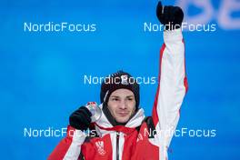 08.02.2022, Beijing, China (CHN): Manuel Fettner (AUT) - XXIV. Olympic Winter Games Beijing 2022, ski jumping men, medals, Beijing (CHN). www.nordicfocus.com. © Thibaut/NordicFocus. Every downloaded picture is fee-liable.
