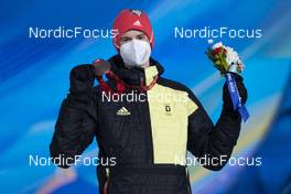 13.02.2022, Beijing, China (CHN): Karl Geiger (GER) - XXIV. Olympic Winter Games Beijing 2022, ski jumping men, medals, Beijing (CHN). www.nordicfocus.com. © Thibaut/NordicFocus. Every downloaded picture is fee-liable.