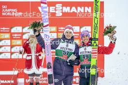 27.11.2022, Ruka, Finland (FIN): Halvor Egner Granerud (NOR), Stefan Kraft (AUT), (l-r)  - FIS world cup ski jumping men, individual HS142, Ruka (FIN). www.nordicfocus.com. © Thibaut/NordicFocus. Every downloaded picture is fee-liable.