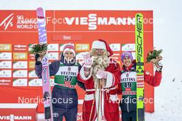 27.11.2022, Ruka, Finland (FIN): Halvor Egner Granerud (NOR), Stefan Kraft (AUT), (l-r) - FIS world cup ski jumping men, individual HS142, Ruka (FIN). www.nordicfocus.com. © Thibaut/NordicFocus. Every downloaded picture is fee-liable.