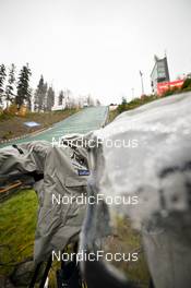 05.11.2022, Wisla, Poland (POL): feature: rain drops, ski jumping hill, rain cover - FIS world cup ski jumping women, individual HS134, Wisla (POL). www.nordicfocus.com. © Reichert/NordicFocus. Every downloaded picture is fee-liable.