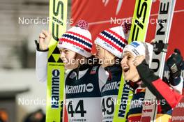 04.12.2022, Lillehammer, Norway (NOR): Anna Odine Stroem (NOR), Silje Opseth (NOR), Eva Pinkelnig (AUT), (l-r) - FIS world cup ski jumping women, individual HS140, Lillehammer (NOR). www.nordicfocus.com. © Modica/NordicFocus. Every downloaded picture is fee-liable.