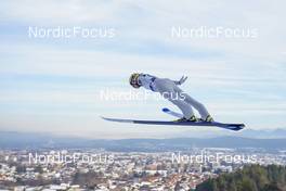 28.12.2022, Villach, Austria (AUT): Julia Kykkaenen (FIN) - FIS world cup ski jumping women, individual HS98, Villach (AUT). www.nordicfocus.com. © Thibaut/NordicFocus. Every downloaded picture is fee-liable.