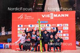 31.12.2022, Ljubno, Slovenia (SLO): Nora Midtsundstad (NOR), Anna Odine Stroem (NOR), (l-r) - FIS world cup ski jumping women, individual HS94, Ljubno (SLO). www.nordicfocus.com. © Manzoni/NordicFocus. Every downloaded picture is fee-liable.