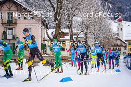 09 01 2022, Pustertal, Italy (ITA): Matias Solvsberg Noren (NOR), Torgeir Sulen Hovland (NOR), Amund Riege (NOR), Eddie Edstrom (SWE), Gabriel Strid (SWE), (l-r)  - Visma Ski Classics 32km Prato Piazza Mountain Challenge - Pustertal (ITA). www.nordicfocus.com. © Thibaut/NordicFocus. Every downloaded picture is fee-liable.
