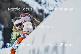15.01.2022, Val Venosta, Italy (ITA): Spectators at the finish   - Visma Ski Classics 10km La Venosta Time Trial - Val Venosta (ITA). www.nordicfocus.com. © Podetti/NordicFocus. Every downloaded picture is fee-liable.