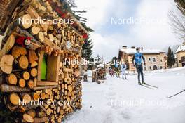 22.01.2022, Zuoz Switzerland (SUI): Gabriel Hoejlind (SWE), Petter Soleng Skinstad (NOR), Thomas Oedegaarden (NOR), (l-r) - Visma Ski Classics La Diagonela, Zuoz (SUI). www.nordicfocus.com. © Tumashov/NordicFocus. Every downloaded picture is fee-liable.