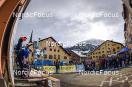 22.01.2022, Zuoz Switzerland (SUI): Stian Hoelgaard (NOR), Kasper Stadaas (NOR), Mikael Gunnulfsen (NOR), (l-r) - Visma Ski Classics La Diagonela, Zuoz (SUI). www.nordicfocus.com. © Tumashov/NordicFocus. Every downloaded picture is fee-liable.