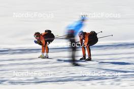 12.02.2022, Bedrichov, Czech Republic (CZE): Julia Angelsioeoe (SWE), Sofie Elebro (SWE), testing, training, (l-r) - Visma Ski Classics Jizerska50 - Bedrichov (CZE). www.nordicfocus.com. © Reichert/NordicFocus. Every downloaded picture is fee-liable.