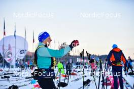 06.03.2022, Mora, Sweden (SWE): feature: warmup excersises - Visma Ski Classics Vasaloppet, Mora (SWE). www.nordicfocus.com. © Reichert/NordicFocus. Every downloaded picture is fee-liable.