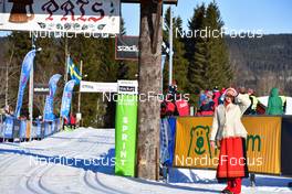 06.03.2022, Mora, Sweden (SWE): feature: Wilma Bjoerkman (SWE) waiting for the athletes at sprint - Visma Ski Classics Vasaloppet, Mora (SWE). www.nordicfocus.com. © Reichert/NordicFocus. Every downloaded picture is fee-liable.