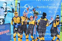 10.12.2022, Bad Gastein, Austria (AUT): Amund Riege (NOR), Alfred Buskqvist (SWE), Johannes Ekloef (SWE), Herman Paus (NOR), Lina Korsgren (SWE), Ida Palmberg (SWE), (l-r) - Visma Ski Classics Bad Gastein Pro Team Tempo - Bad Gastein (AUT). www.nordicfocus.com. © Reichert/NordicFocus. Every downloaded picture is fee-liable.