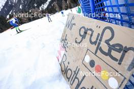 21.01.2023, Antholz, Italy (ITA): Event Feature: Fans sign on the track - IBU World Cup Biathlon, pursuit men, Antholz (ITA). www.nordicfocus.com. © Manzoni/NordicFocus. Every downloaded picture is fee-liable.