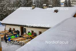 18.01.2023, Antholz, Italy (ITA): Event Feature: Volunteers take a rest - IBU World Cup Biathlon, training, Antholz (ITA). www.nordicfocus.com. © Manzoni/NordicFocus. Every downloaded picture is fee-liable.