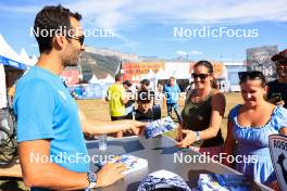 01.09.2023, Annecy, France (FRA): Martin Fourcade (FRA) signs autographs - Martin Fourcade Nordic Festival, Annecy (FRA). www.nordicfocus.com. © Manzoni/NordicFocus. Every downloaded picture is fee-liable.