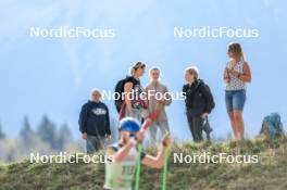 16.09.2023, La Feclaz, France (FRA): Event Feature: Fans watching the race - Biathlon Samse Summer Tour, sprint, La Feclaz (FRA). www.nordicfocus.com. © Manzoni/NordicFocus. Every downloaded picture is fee-liable.