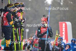 18.02.2023, Oberhof, Germany (GER): Linn Persson (SWE), Anna Magnusson (SWE), Elvira Oeberg (SWE), Hanna Oeberg (SWE), Vanessa Voigt (GER), (l-r) - IBU World Championships Biathlon, relay women, Oberhof (GER). www.nordicfocus.com. © Manzoni/NordicFocus. Every downloaded picture is fee-liable.