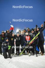 03.12.2023, Oestersund, Sweden, (SWE): Lou Jeanmonnot (FRA) with her Team - IBU World Cup Biathlon, pursuit women, Oestersund (SWE). www.nordicfocus.com. © Authamayou/NordicFocus. Every downloaded picture is fee-liable.