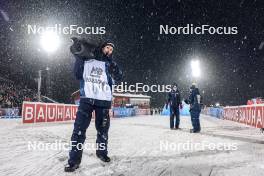 29.11.2023, Oestersund, Sweden, (SWE): Event Feature: TV operator - IBU World Cup Biathlon, relay women, Oestersund (SWE). www.nordicfocus.com. © Manzoni/NordicFocus. Every downloaded picture is fee-liable.