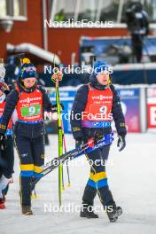 25.11.2023, Oestersund, Sweden, (SWE): Hanna Oeberg (SWE), Sebastian Samuelsson (SWE), (l-r) - IBU World Cup Biathlon, single mixed relay, Oestersund (SWE). www.nordicfocus.com. © Authamayou/NordicFocus. Every downloaded picture is fee-liable.